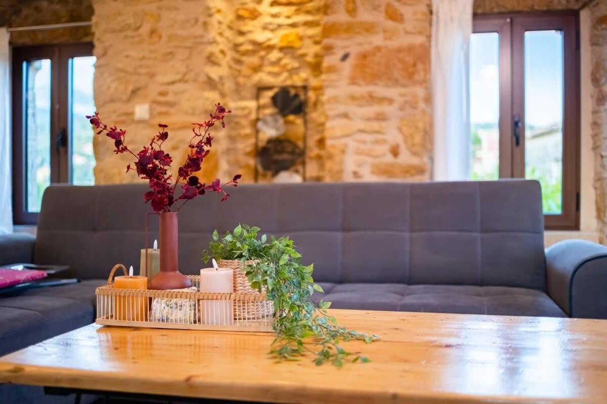 Mantineia Stone Villa-An Ethereal Getaway Megali Mantineia Εξωτερικό φωτογραφία
