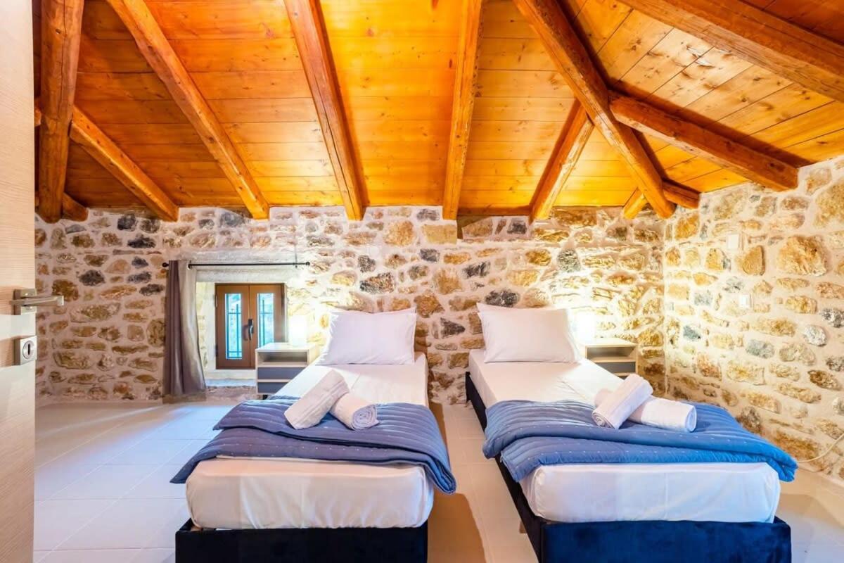 Mantineia Stone Villa-An Ethereal Getaway Megali Mantineia Εξωτερικό φωτογραφία
