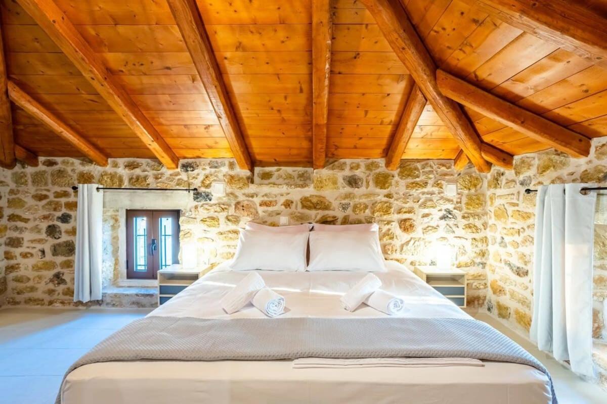 Mantineia Stone Villa-An Ethereal Getaway Megali Mantineia Εξωτερικό φωτογραφία