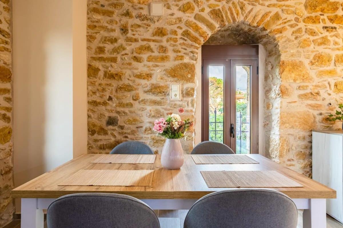 Mantineia Stone Villa-An Ethereal Getaway Megali Mantineia Εξωτερικό φωτογραφία